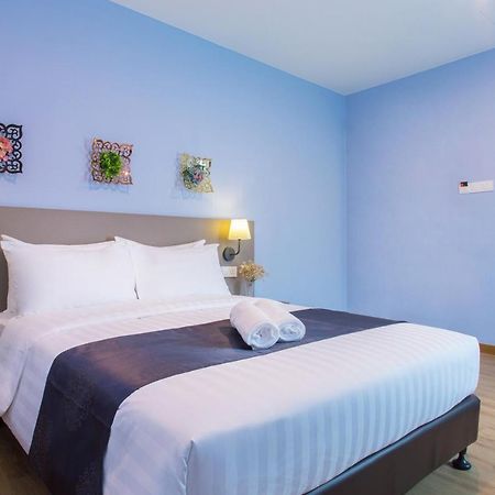 Dk Hotel Johor Bahru Bagian luar foto